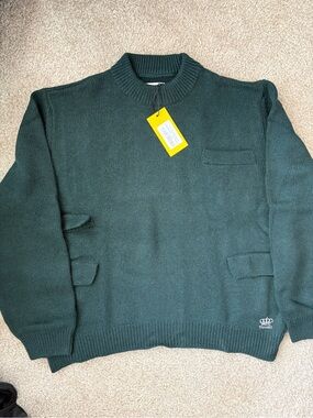 Thames Forest Green Pocket Crewneck Sweater